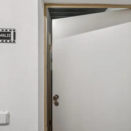 Apartment 1 Bedroom In